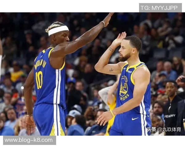 库里赞巴特勒冷静与视野出众让对手防守难上加难 库里赞巴特勒冷静与视野出众让对手防守难上加难