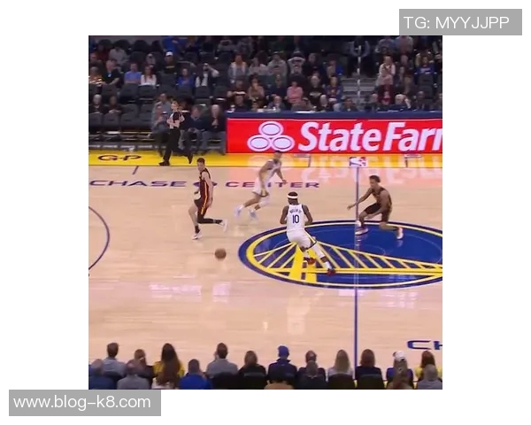 库里赞巴特勒冷静与视野出众让对手防守难上加难