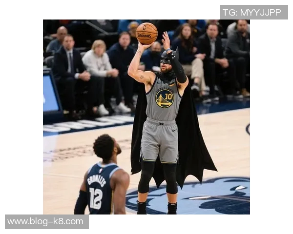 今晚巴特勒否认代替库里成为蝙蝠侠称绝对不是 今晚巴特勒否认代替库里成为蝙蝠侠称绝对不是