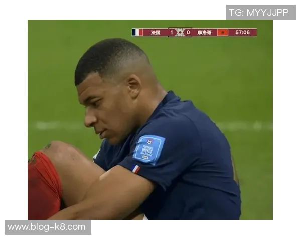 姆巴佩场边怒斥裁判四官要求专注比赛不应分心他人